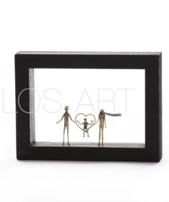 Μπρούτζινη φιγούρα σε ξύλινο πλαίσιο