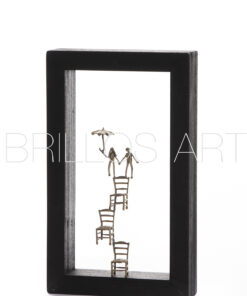 Μπρούτζινη φιγούρα σε ξύλινο πλαίσιο