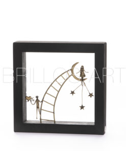 Μπρούτζινη φιγούρα σε ξύλινο πλαίσιο